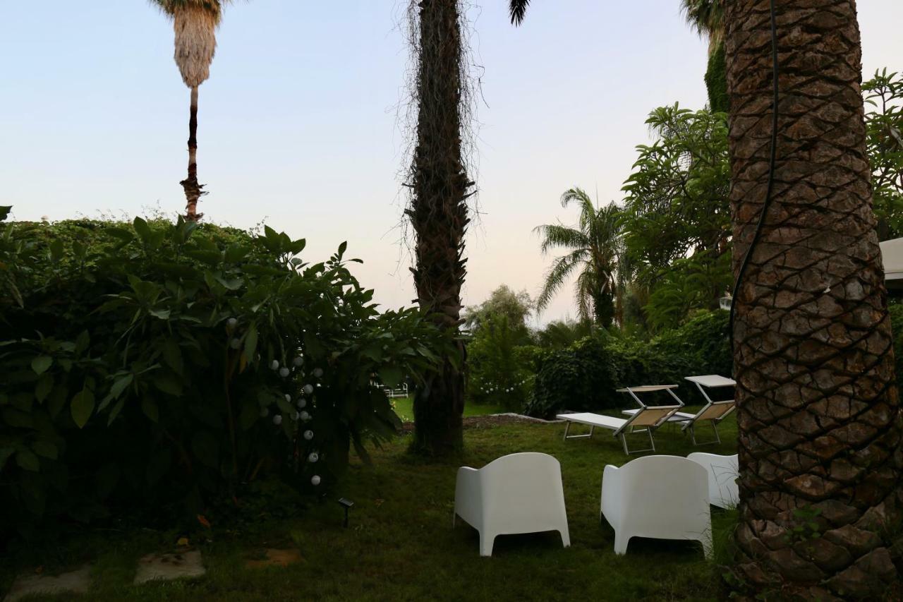 Villa Acquabianca Aci Castello Esterno foto
