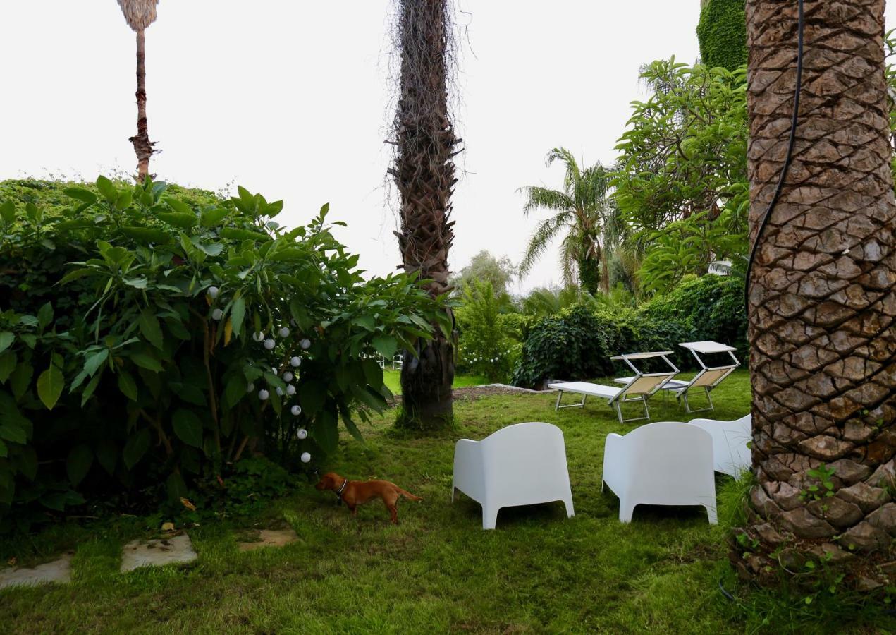 Villa Acquabianca Aci Castello Esterno foto