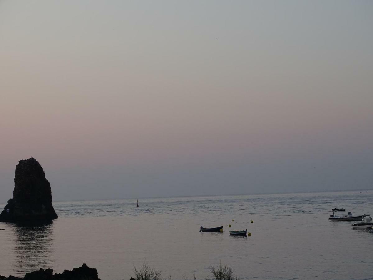 Villa Acquabianca Aci Castello Esterno foto